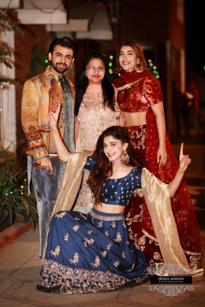 urwa and farhan wedding dholki pictures