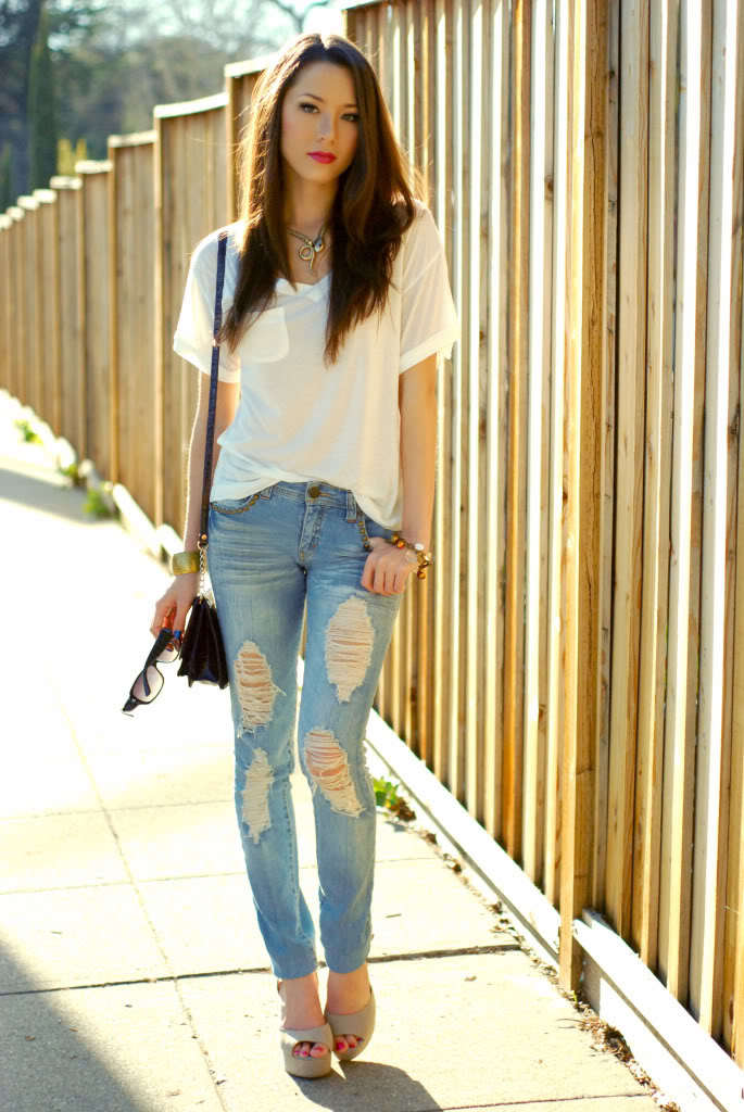 Classy Ripped Jeans for girls