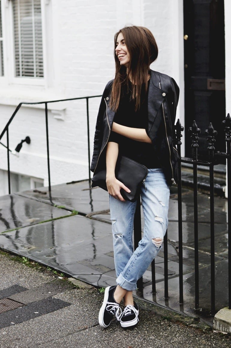 41 Chic Ripped Jeans Outfit Ideas with Styling Tips
