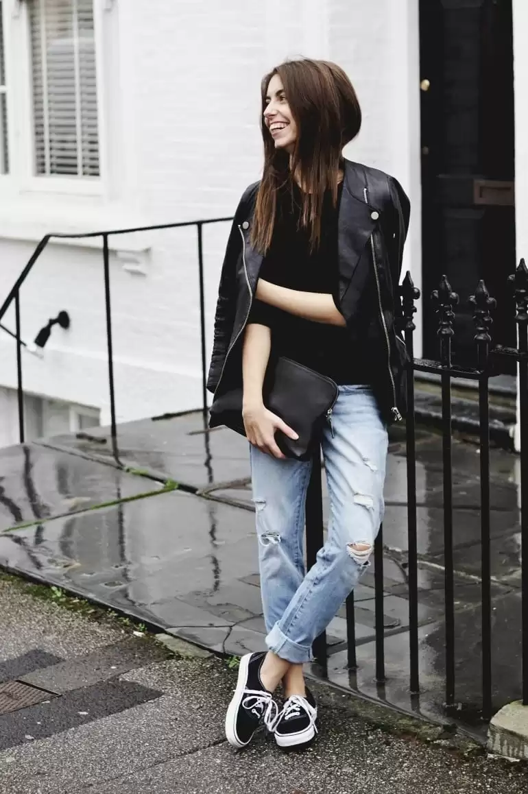 Latest Distressed Jeans Fashion Ideas For women