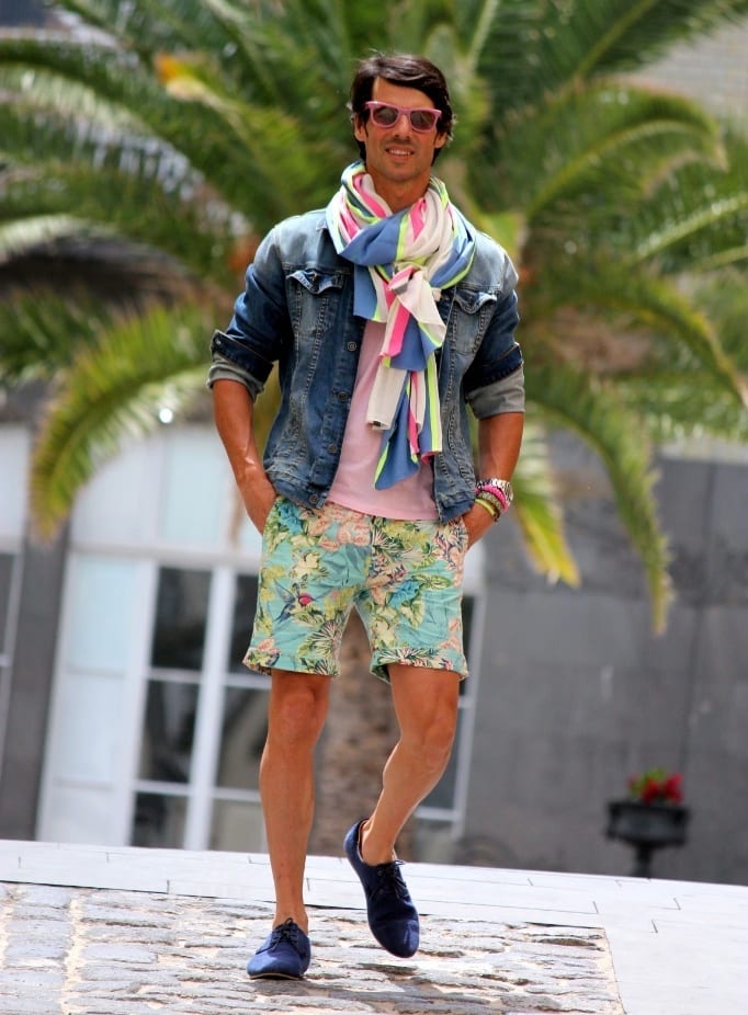 bermuda shorts outfits for men