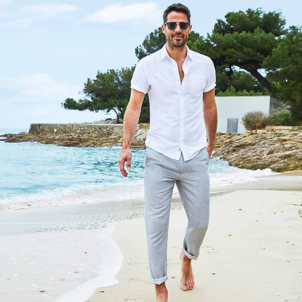 33 Best Beach Outfits for Men: What to Wear at the Beach?