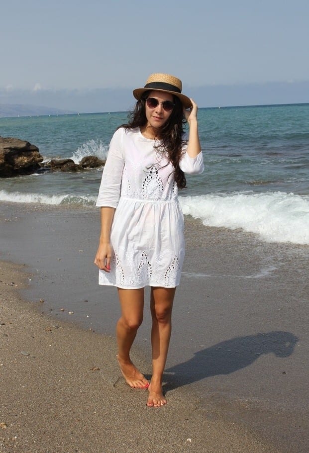 13 Cool Beach Outfits Ideas for Women this Summer