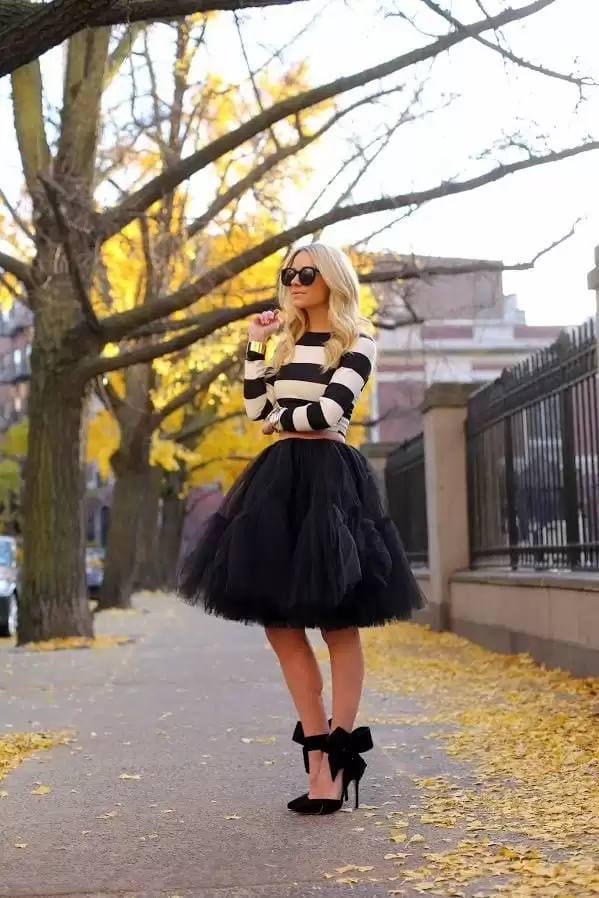 How to wear black tulle skirt