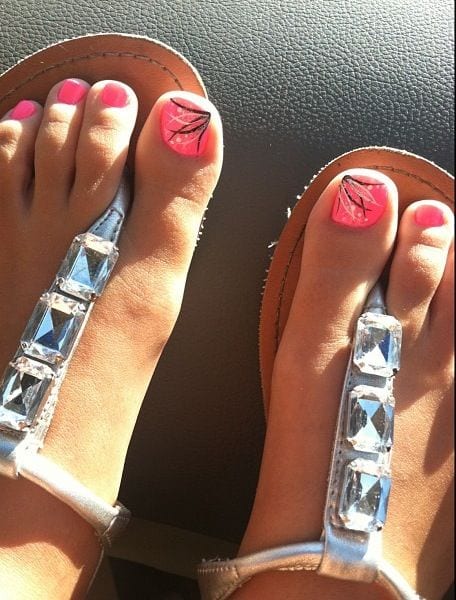 Funky Toe Nail Art-15 Cool Toe Nail Designs For Teenage Girls