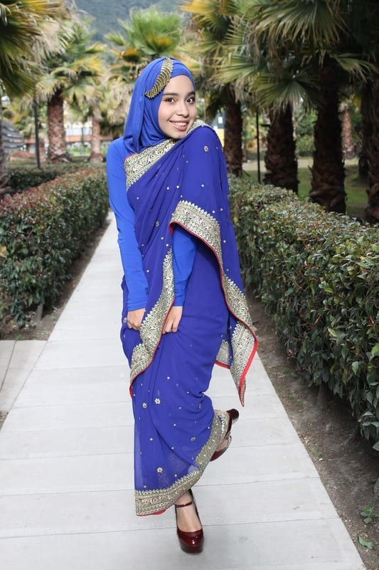 Hijab with Saree - 8 Ideas on How to Wear Saree with Scarf