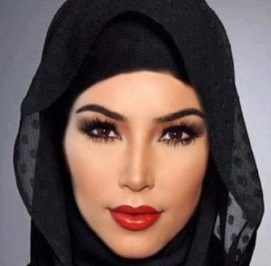 Kim Kardashian berhijab