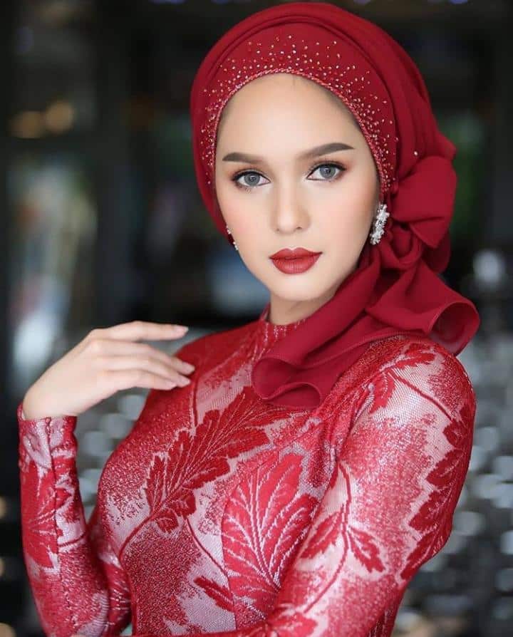 30 Beautiful Hijab Wedding Dresses