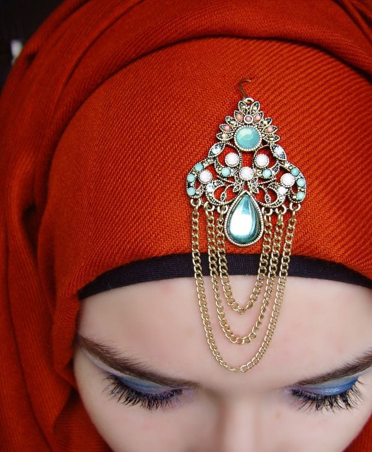 Stylish hijab pins