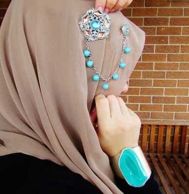 hijab accessories style