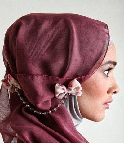 Hijab Accessories-25 ways to Accessorize Hijab With Jewelry
