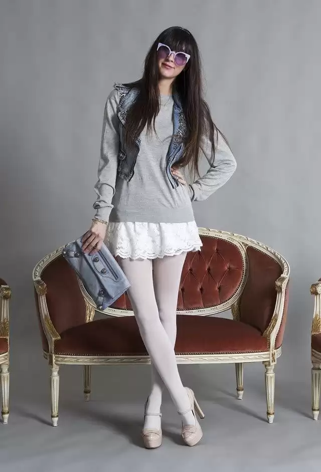 what to wear with white leggings (16)