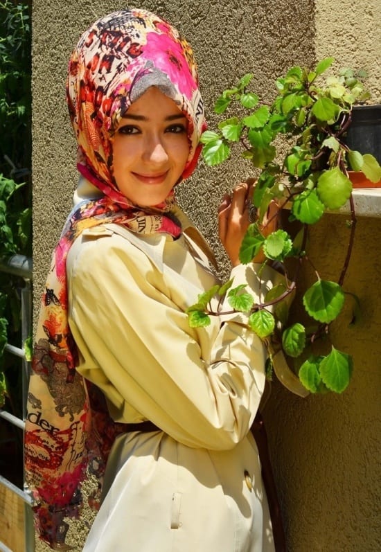 Ide gaya busana hijab musim semi (6)
