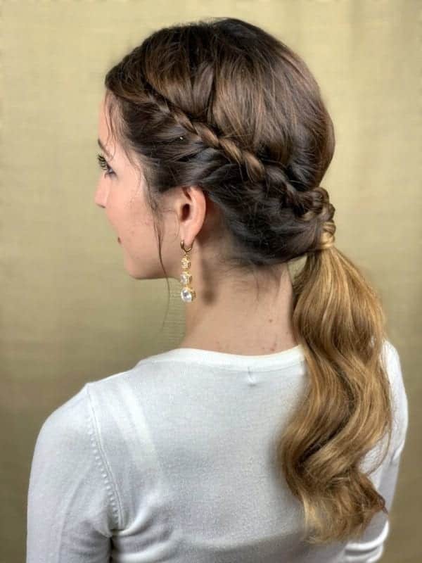 Quick, Easy and Cute Hairstyles for University Girls