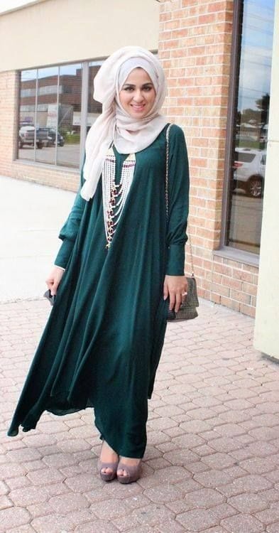Arabic Style Abaya with White Hijab