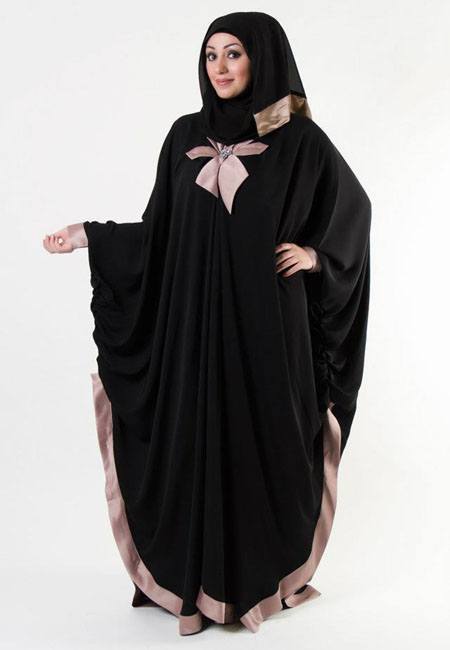 Abaya gaya Maroko hitam