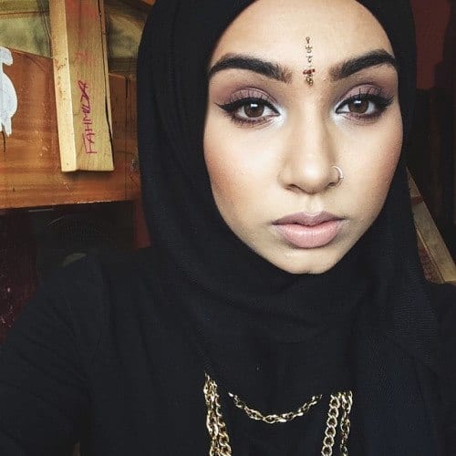 lakukan dengan tutorial hijab (4)