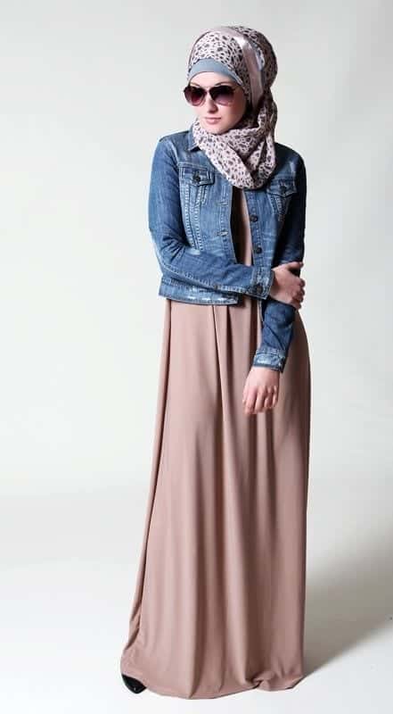 hijab dengan maxi dress dan rok (1)