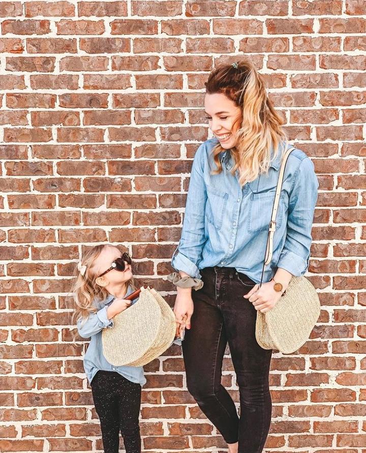 What to Wear on Mother's Day - 20 Cute Mother's Day Outfits's Day With These Super Cute Outfit Ideas (5)