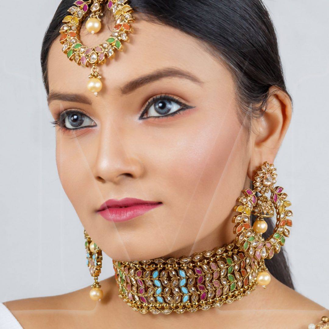 How to Wear Maang Tikka in 15 Different Styles