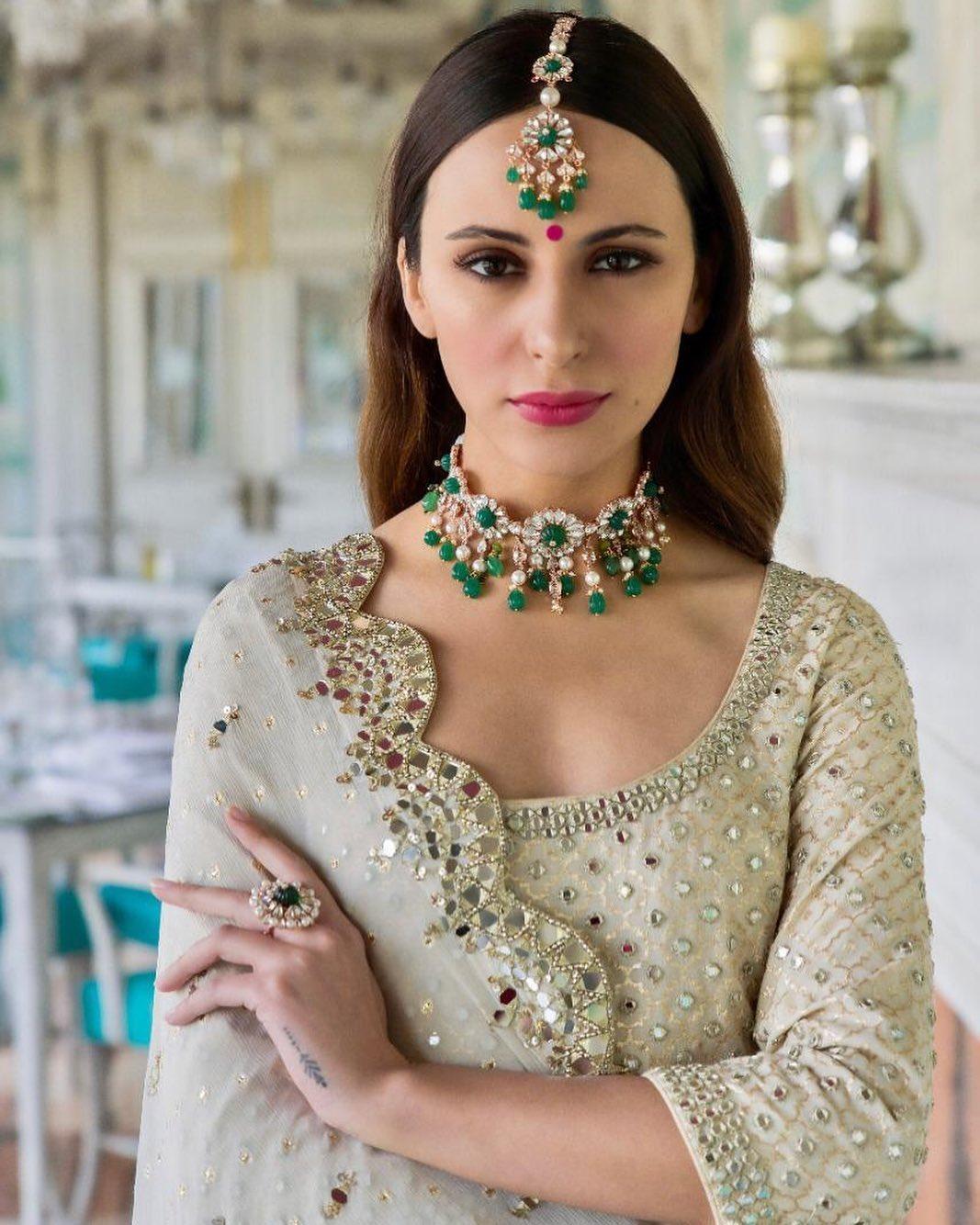 Bridal Pakistani Pearl Mirror Necklace Earrings Maang Tikka Indian Jewellery Box 