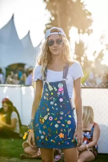 how to wear dungarees for women