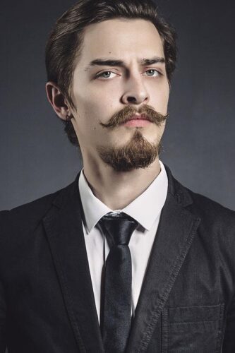 176139-566x850-Mustache-with-Goatee