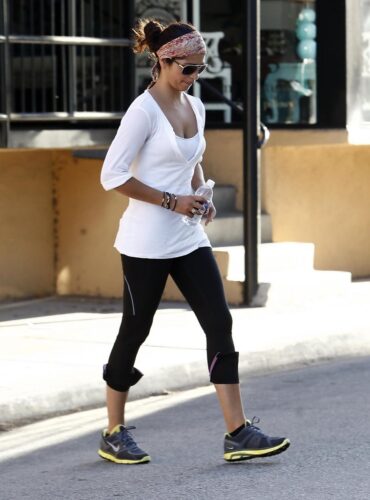 39-Camila-Alves-Running-Shoes-by-Nike-4