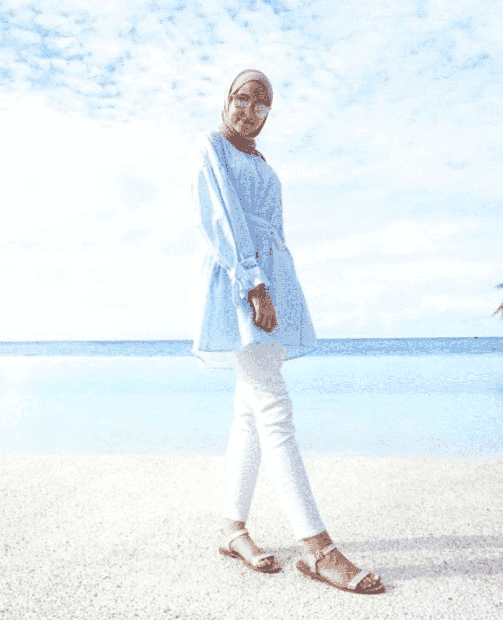 aksesoris pantai dengan hijab