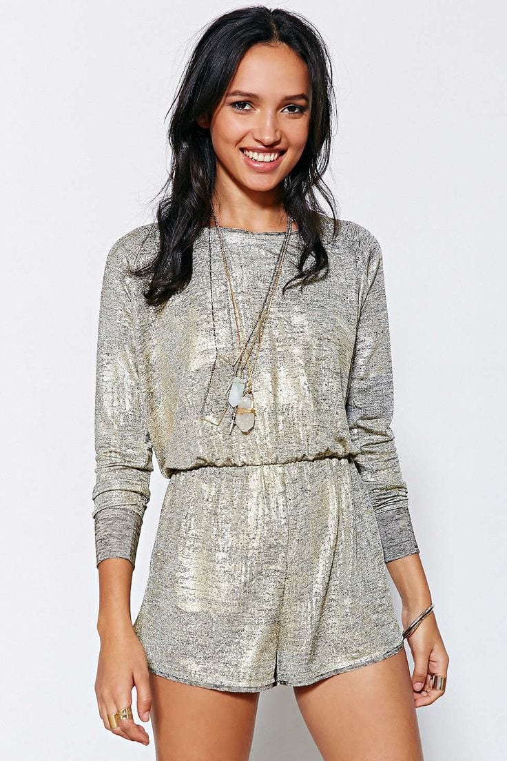 21 New Year’s Eve Date Outfits for Women