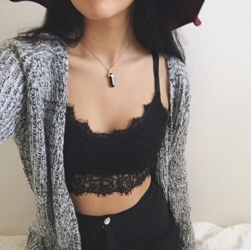 Bralette Outfit Ideas-22 Ways to Wear a Bralette Confidently