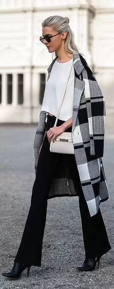 cute outfits with plaid coats 8