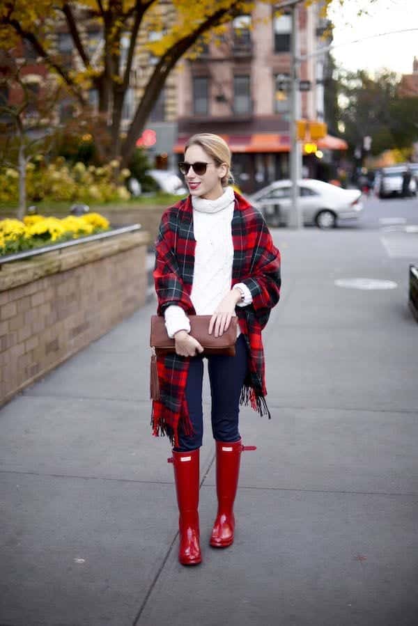 how to style hunter boots 17