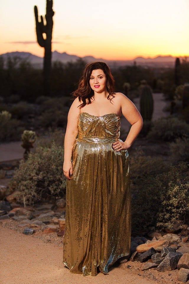 Trendy ways to wear sequin outfits as curvy women (12)