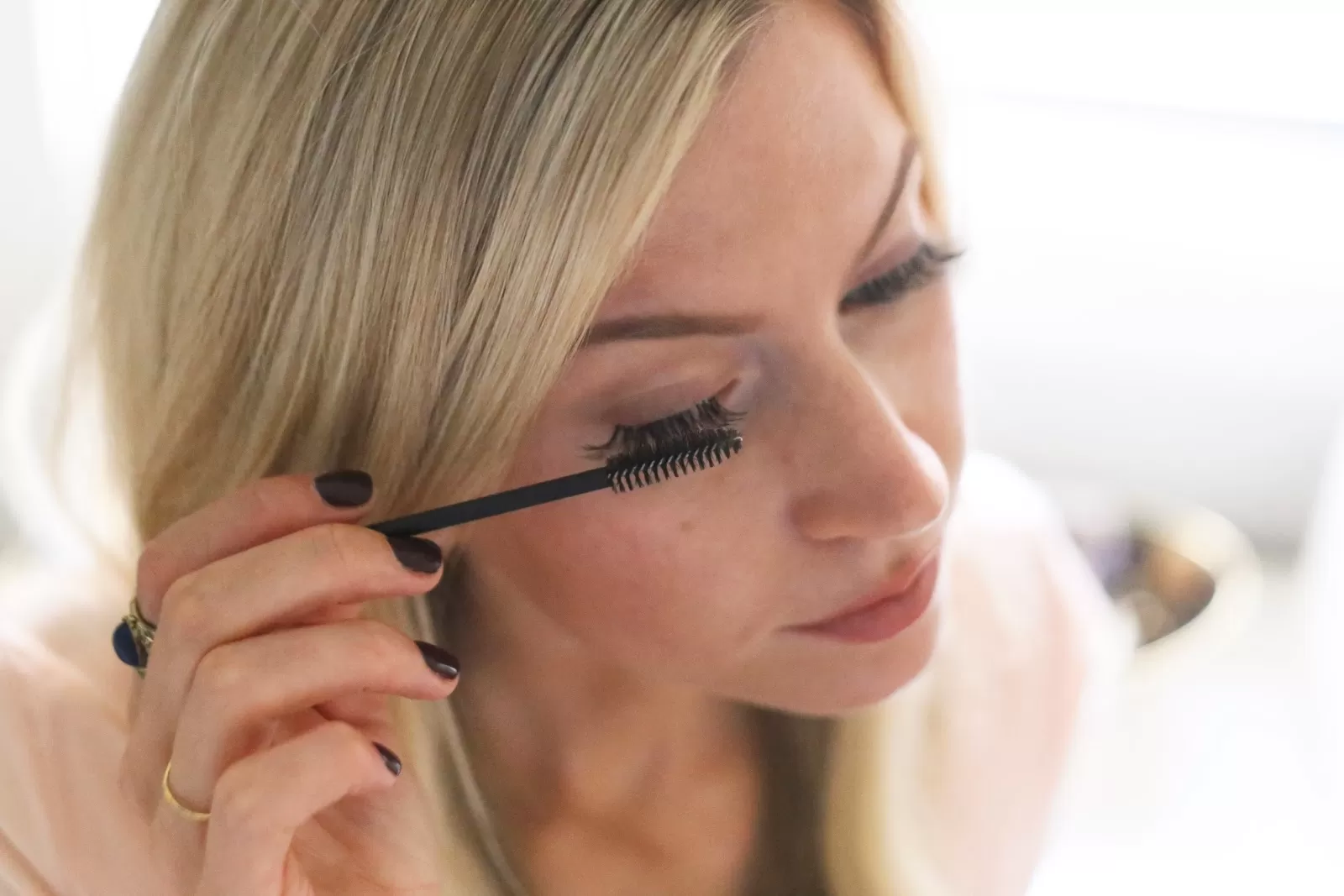 False Eyelashes Application for Beginners (3)