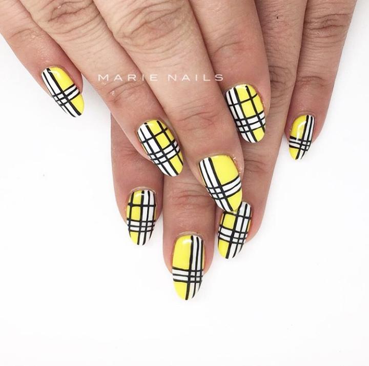 These Cool Nail Art Ideas Will Surely Be The Highlight of Next Summers (49)