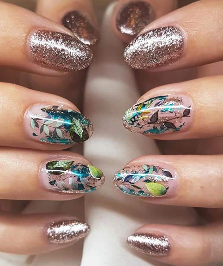 Elevate Your Beauty Game With These Chic Abstract Nail Art Designs (13)