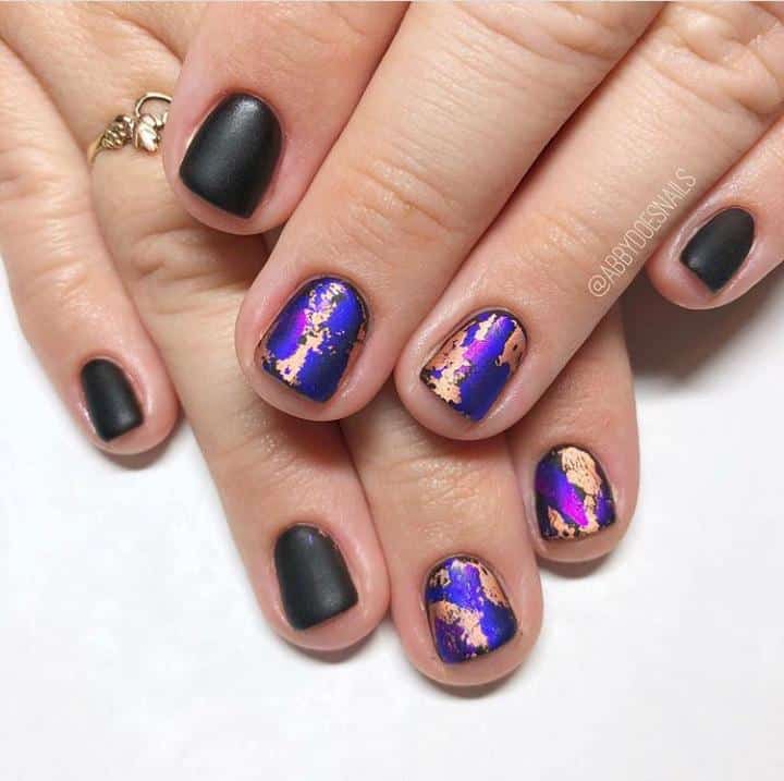 Elevate Your Beauty Game With These Chic Abstract Nail Art Designs (17)