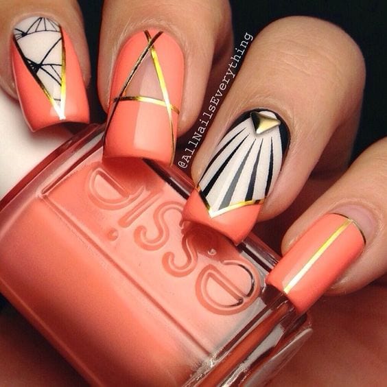 Elevate Your Beauty Game With These Chic Abstract Nail Art Designs (1)