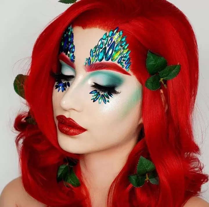 Get Inspired With These Cool Halloween Makeup Looks (4)