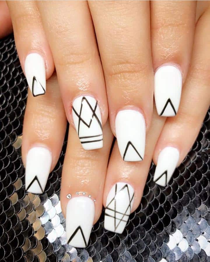 Elevate Your Beauty Game With These Chic Abstract Nail Art Designs (1)