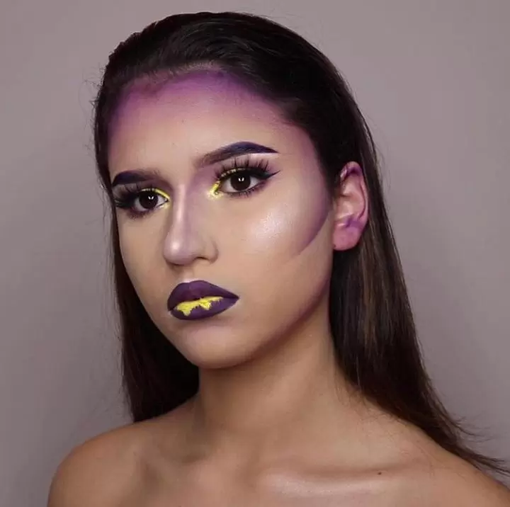 Get Inspired With These Cool Halloween Makeup Looks (1)