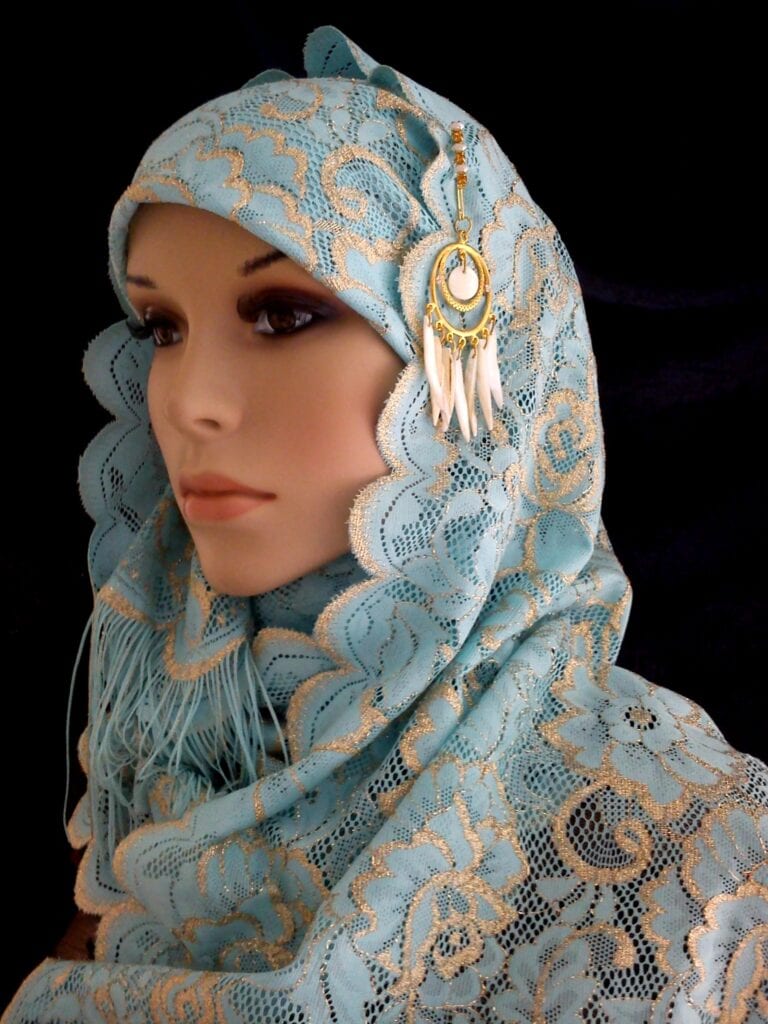 gold-lame-lace-shawl-fancy-hijab-281211-2