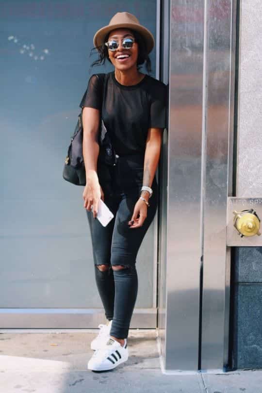 cool ways to wear outfits with adidas shoes (26)