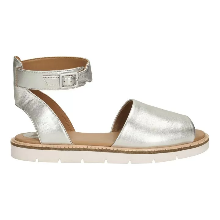 peep-toe-ankle-strap-flat-sandals