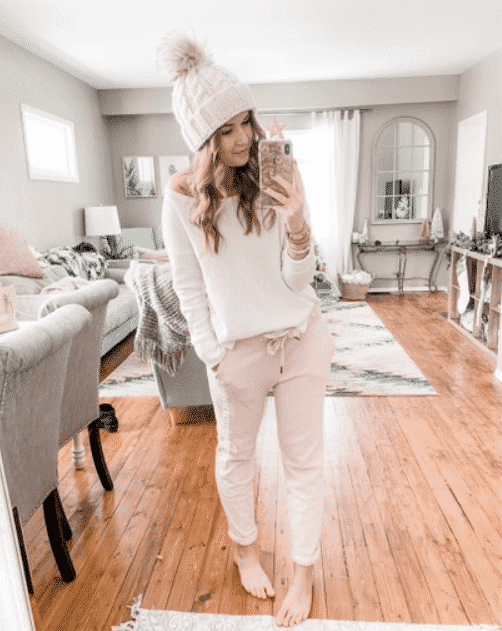 Girls Sweatpants Outfits - 24 Chic Ways to Wear Sweatpants