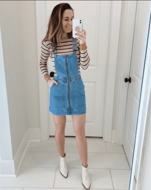 striped top outfit for petite woman