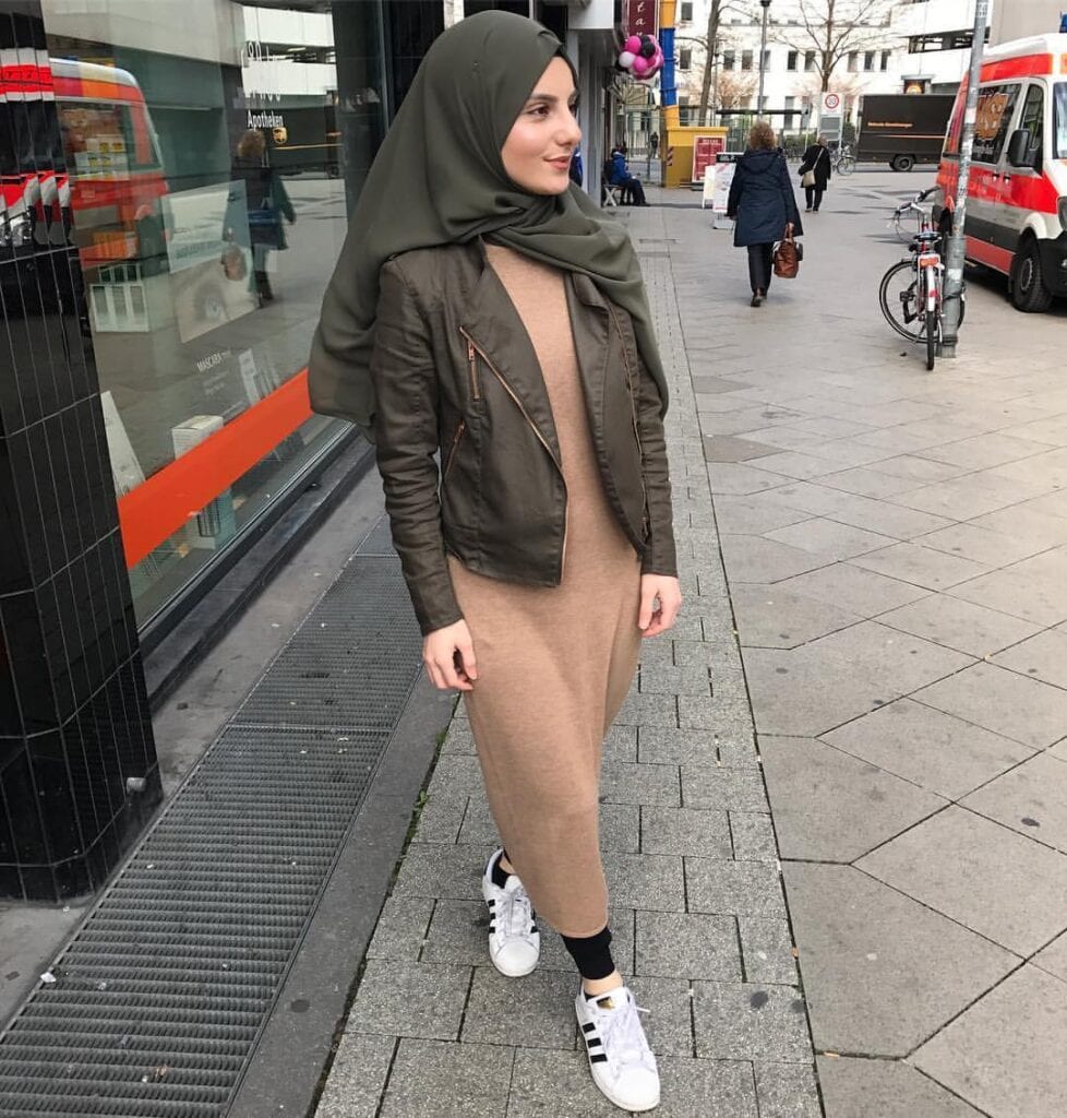 20 Popular Hijab Street Style Fashion Ideas For This Season 0622