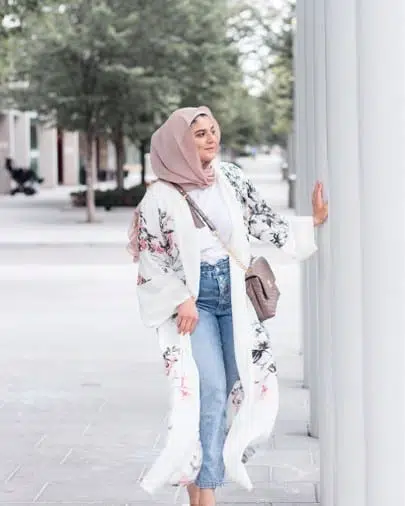 14 Popular Hijab Street Style Fashion Ideas This Season