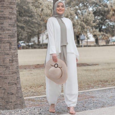 14 Popular Hijab Street Style Fashion Ideas This Season